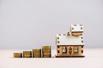 Home Equity Loan vs HELOC: The Key Differences & FAQs